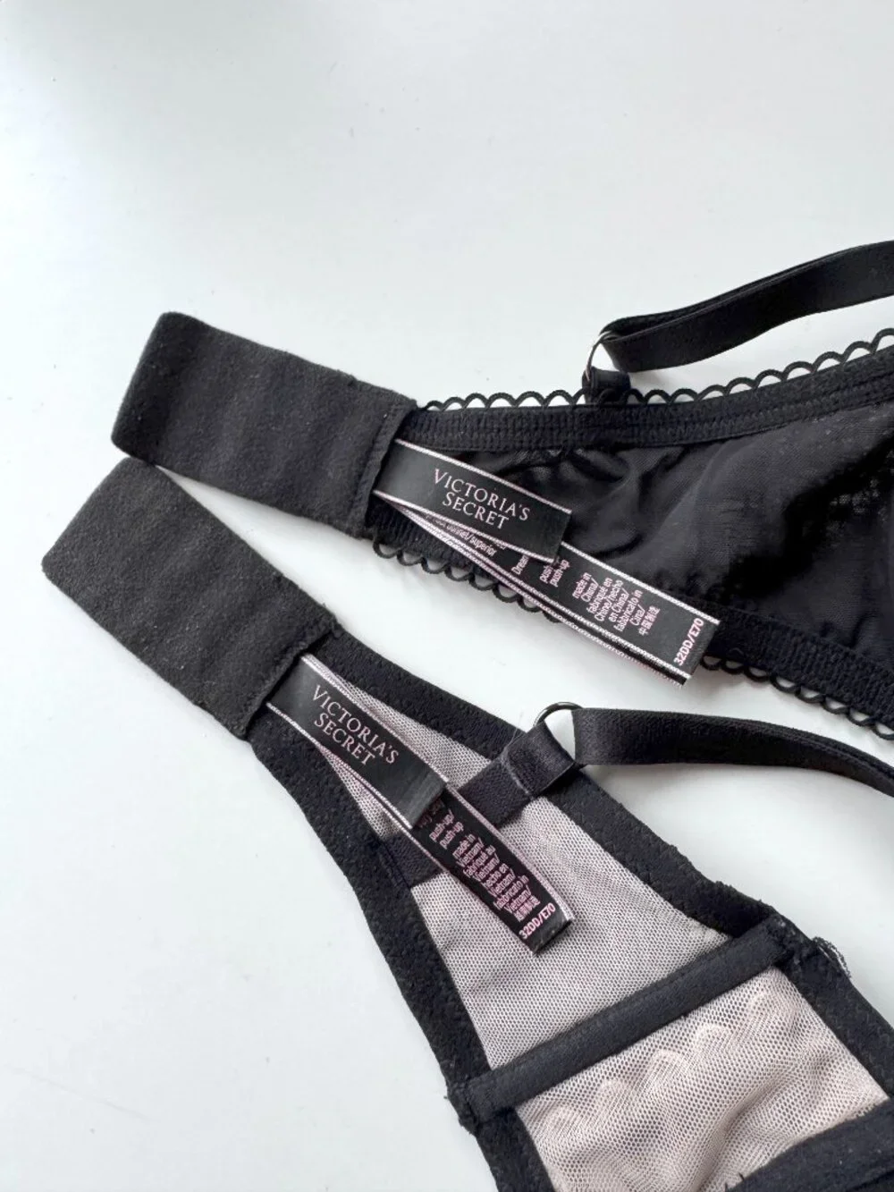 Lot of 2 VICTORIA'S SECRET Dream Angels Very Sexy Lace Push-Up Bras, Size 32DD - Picture 12 of 14